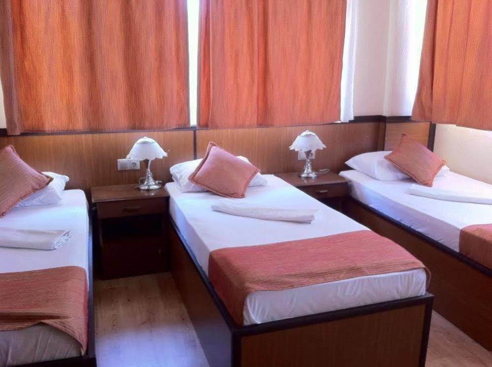 Dreams Hotel Селчук Екстериор снимка
